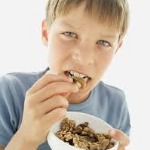 کاهش آسم در کودکان با مصرف آجیل